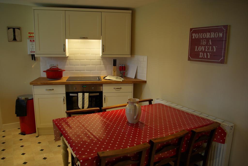 Leeds Castle Holiday Cottages Мейдстон Номер фото