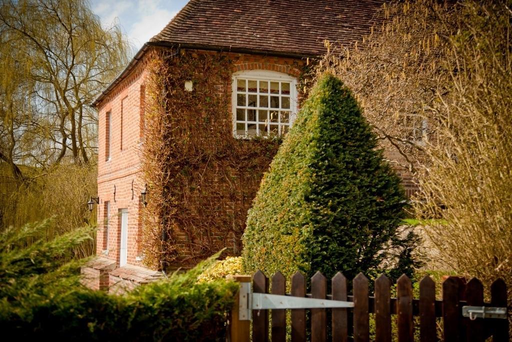 Leeds Castle Holiday Cottages Мейдстон Номер фото
